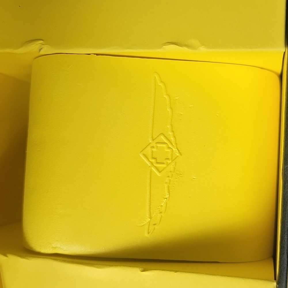Yellow Invicta one Slot Watch Storage Box - Picture 8 of 8